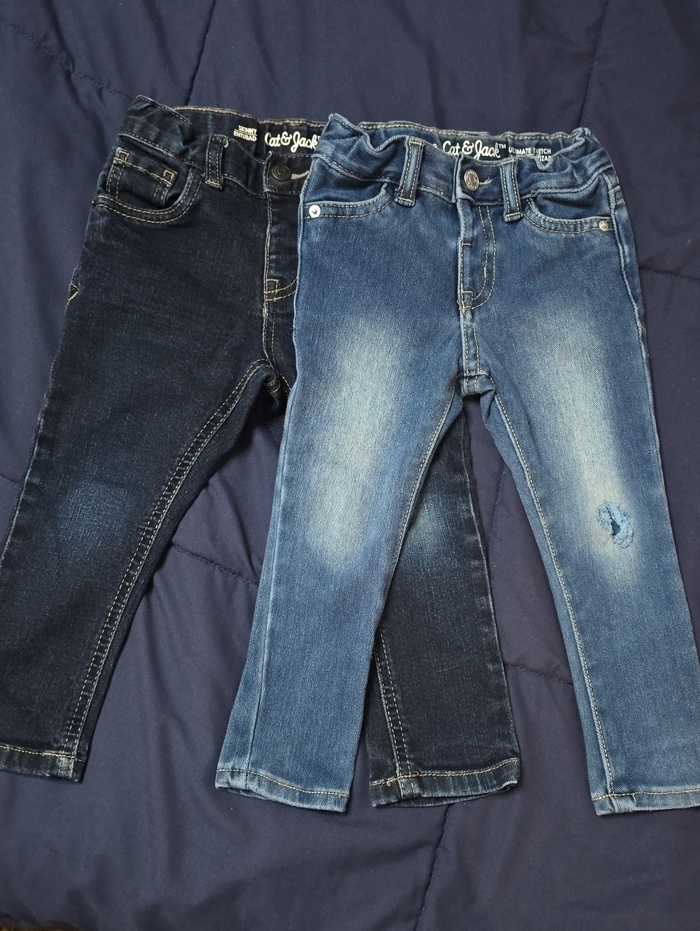 Cat & Jack 2-Pack Boys Jeans - Dark Blue & Light Blue 2T